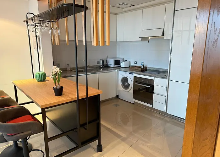 1Bedroom 54Th Floor Rafal Tower
